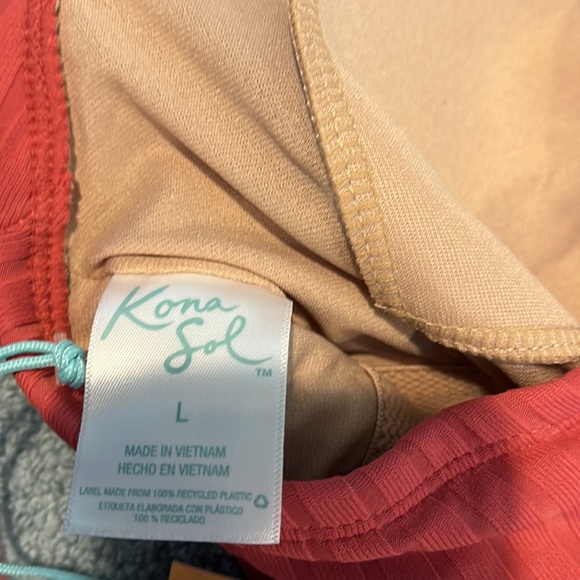 Women’s one piece swimsuit. 2097 - Picture 5 of 7